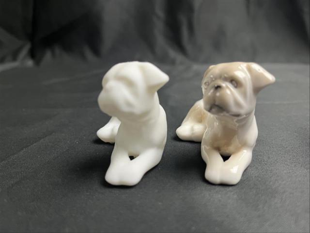 A side by side of a ceramic pug from the library's special collections and a 3D printed model of it.