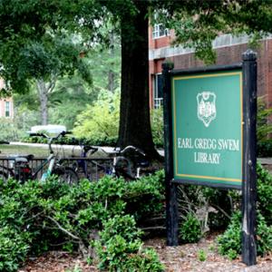 Earl Gregg Swem Library sign at the front entrance of Swem Library
